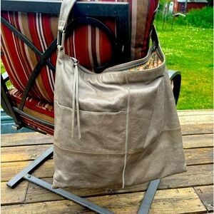 HOBO shoulder tote